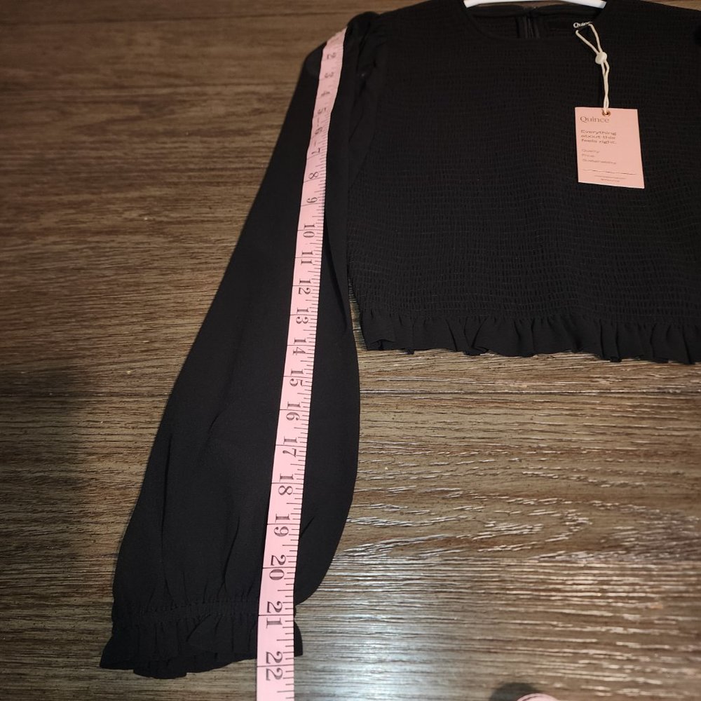 Quince Chiffon Cropped Smocked Blouse NWT Black XS - Picture 3 of 7